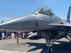 F-16C 88-0512 114FW